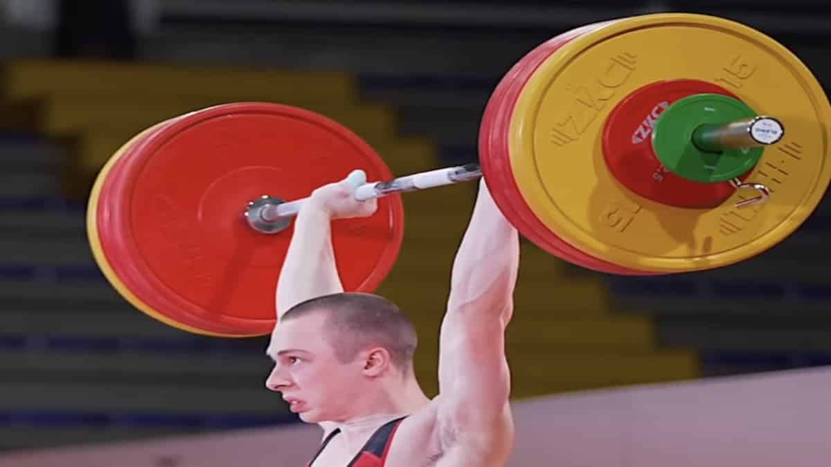 weightlifter-hampton-morris-(61kg)-captures-162-kilogram-clean-&-jerk-for-new-world-record