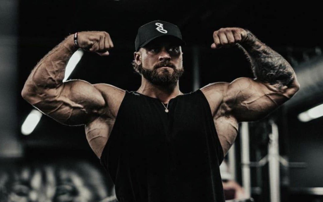 chris-bumstead-scores-dumbbell-press-pr-of-140-pounds-for-8-reps-during-punishing-shoulder-routine