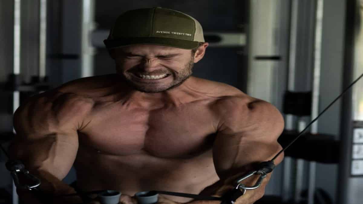 actor-chris-hemsworth-shares-chest-workout-fit-for-a-norse-god-–-breaking-muscle