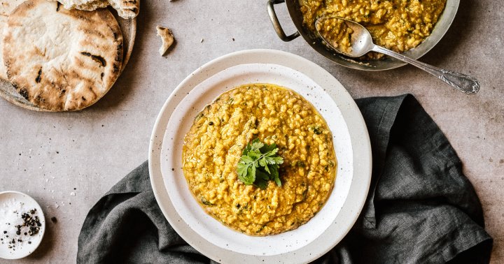 this-gut-soothing-ayurvedic-dish-contains-a-sneaky-digestion-friendly-ingredient