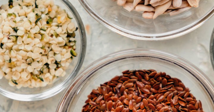 i'm-a-health-coach-&-here's-why-you-should-add-more-seeds-to-your-diet