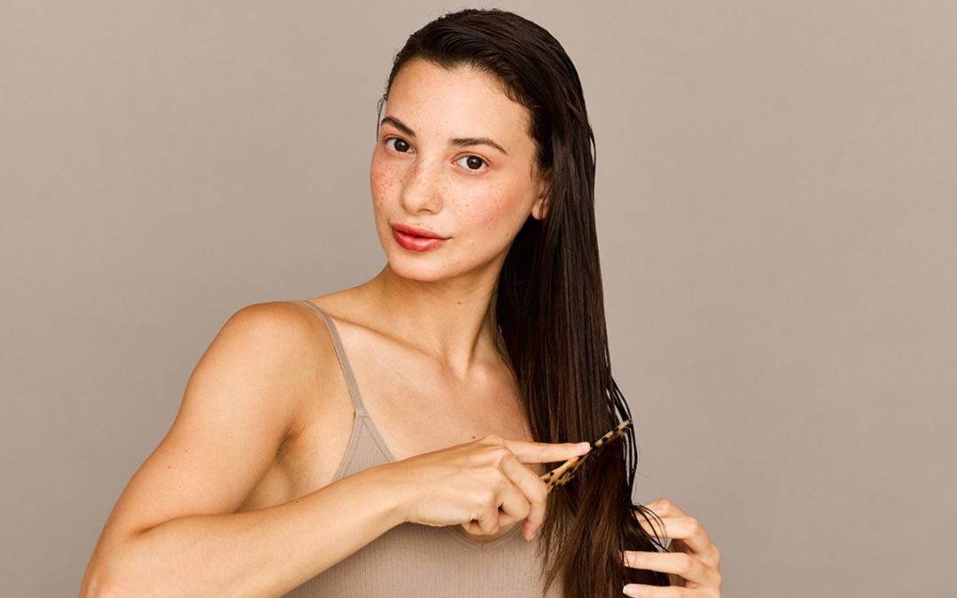 hair-shedding-vs.-hair-loss:-how-they're-different-+-how-to-deal