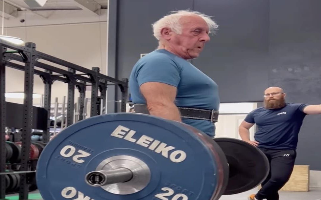 watch-this-80-year-old-deadlift-150-kilograms-(330.7-pounds)-on-his-birthday