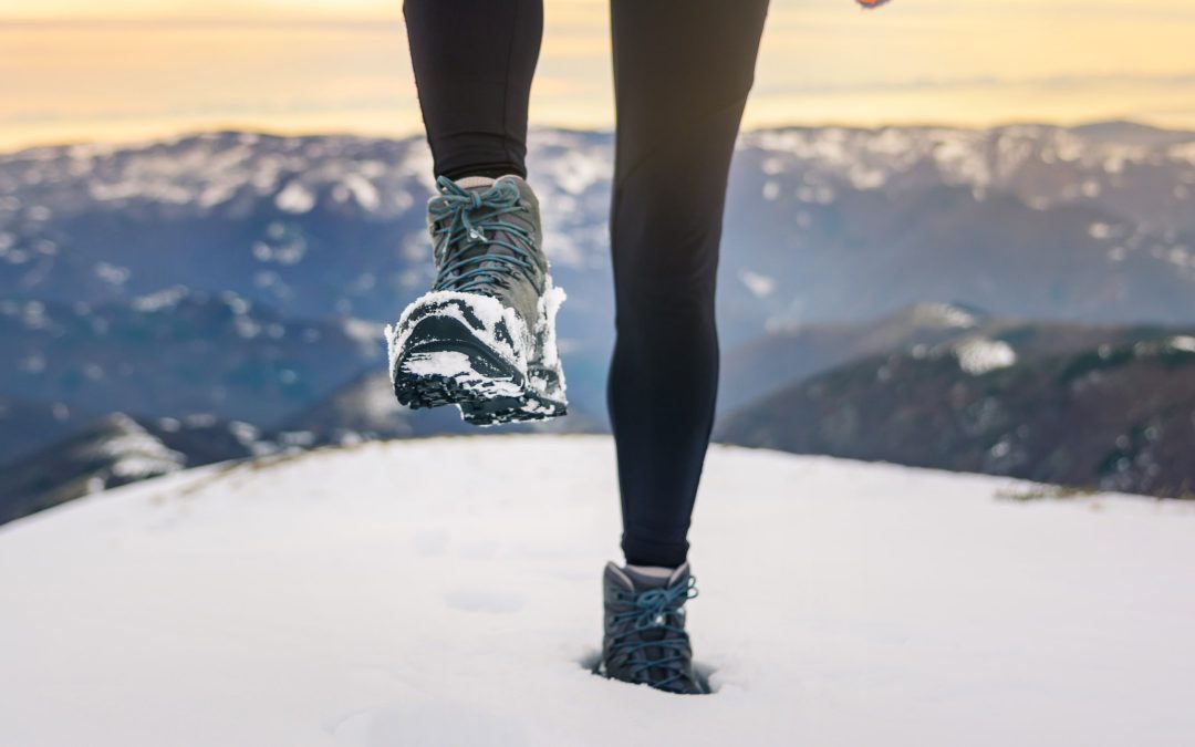 the-best-winter-hiking-boots-to-keep-you-warm-and-dry,-according-to-outdoor-experts