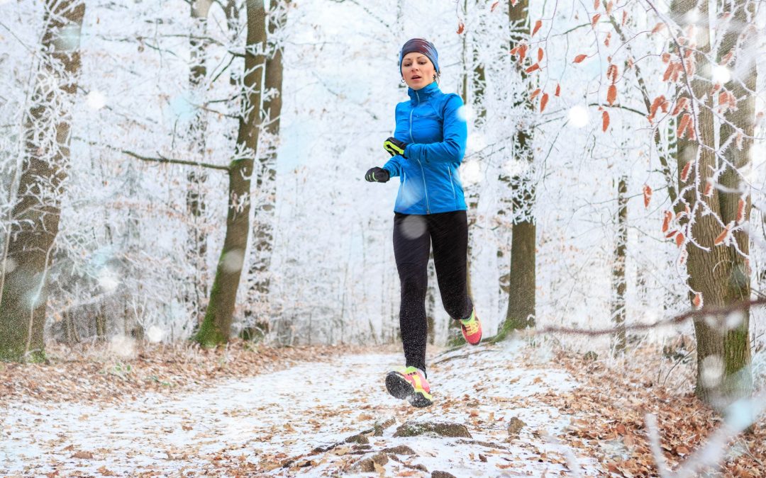 all-the-cold-weather-running-gear-you-need-to-stay-warm-this-fall-and-winter