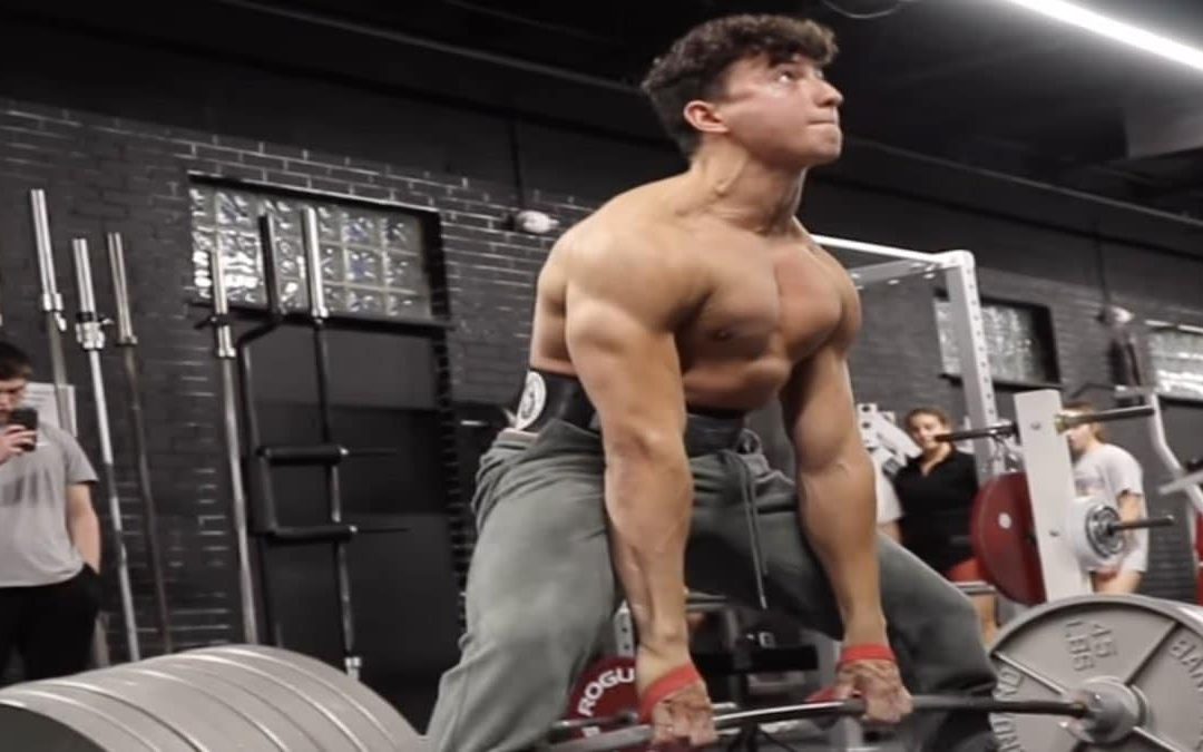 powerlifter-nabil-lahlou-crushes-a-deadlift-nearly-5-times-his-body-weight-in-training
