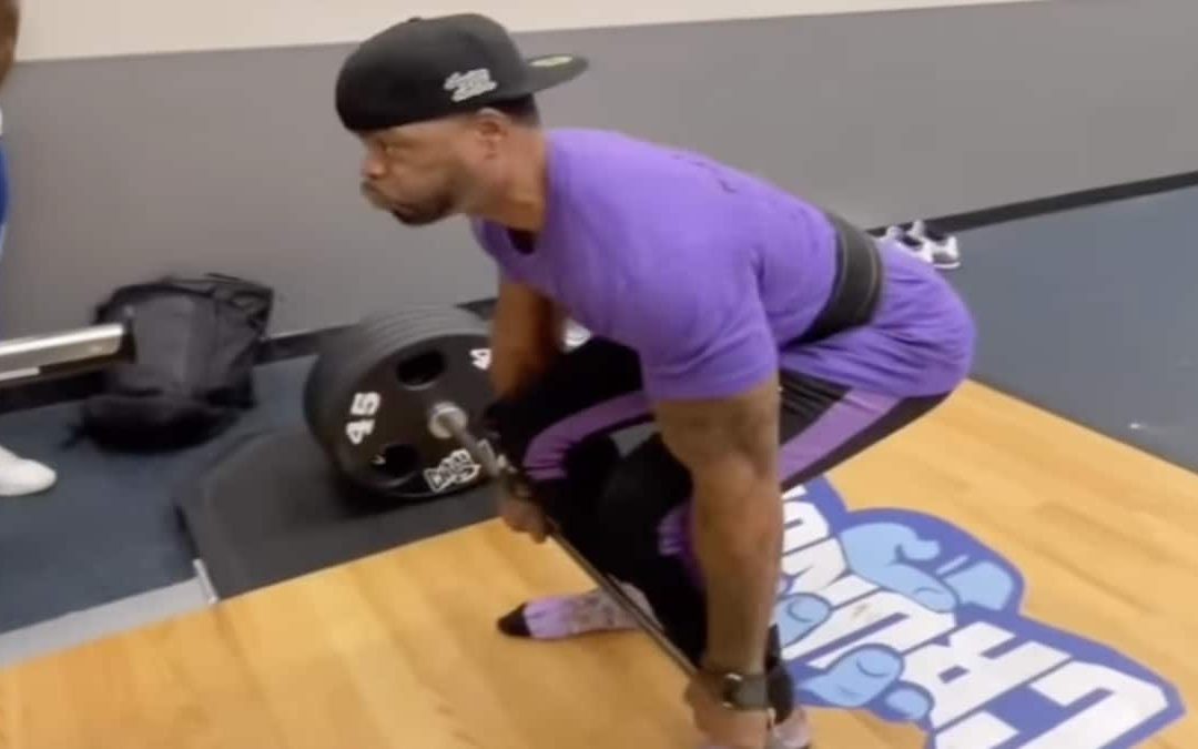 Rapper Method Man, Showing the Method to His Strength Madness, Deadlifts 500 Pounds at Age 51 – Breaking Muscle