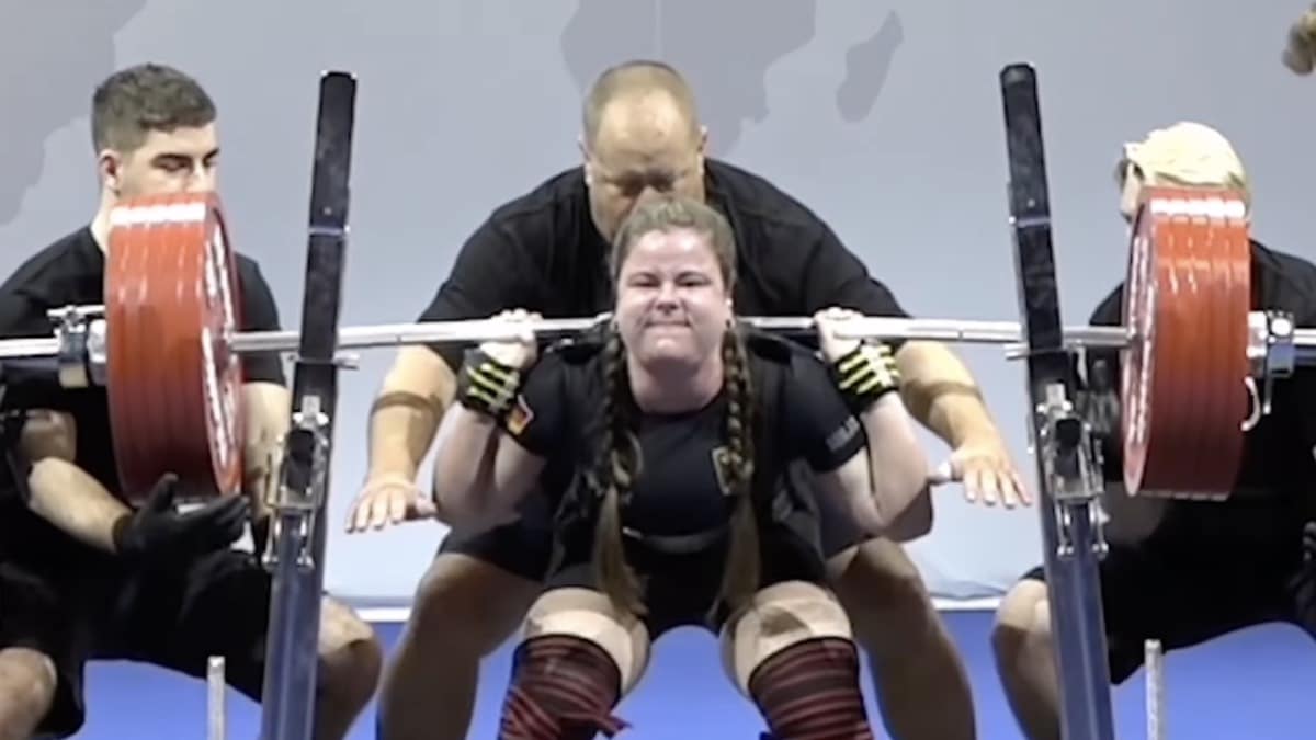 powerlifter sonja-stefanie-kruger-(76kg) squats-world-record-2805-kilograms-(618.4-pounds)-at-2022-ipf-equipped-worlds-–-breaking-muscle