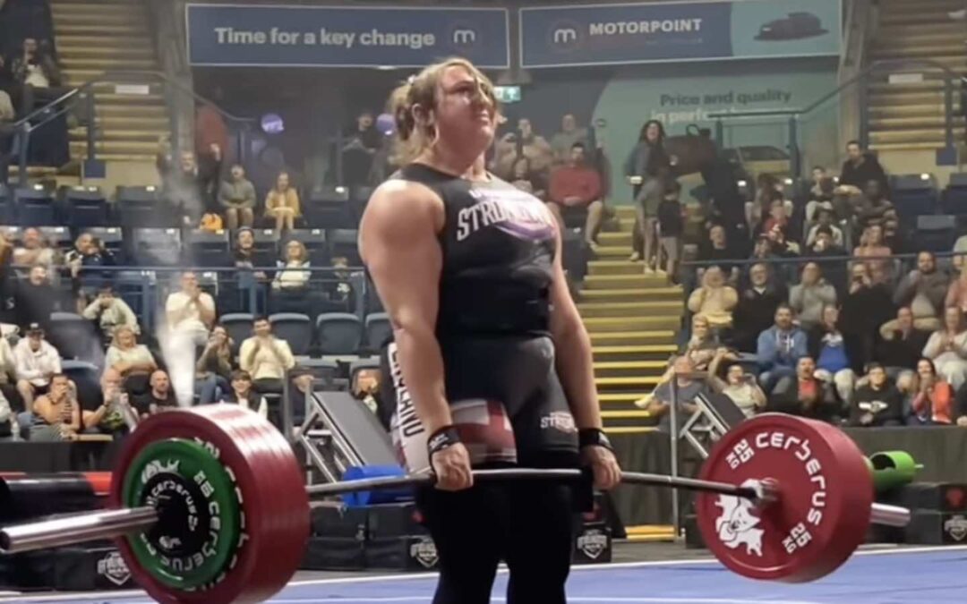 Lucy Underdown Sets Kratos Bar Deadlift World Record of 305 Kilograms (672.4 Pounds) – Breaking Muscle
