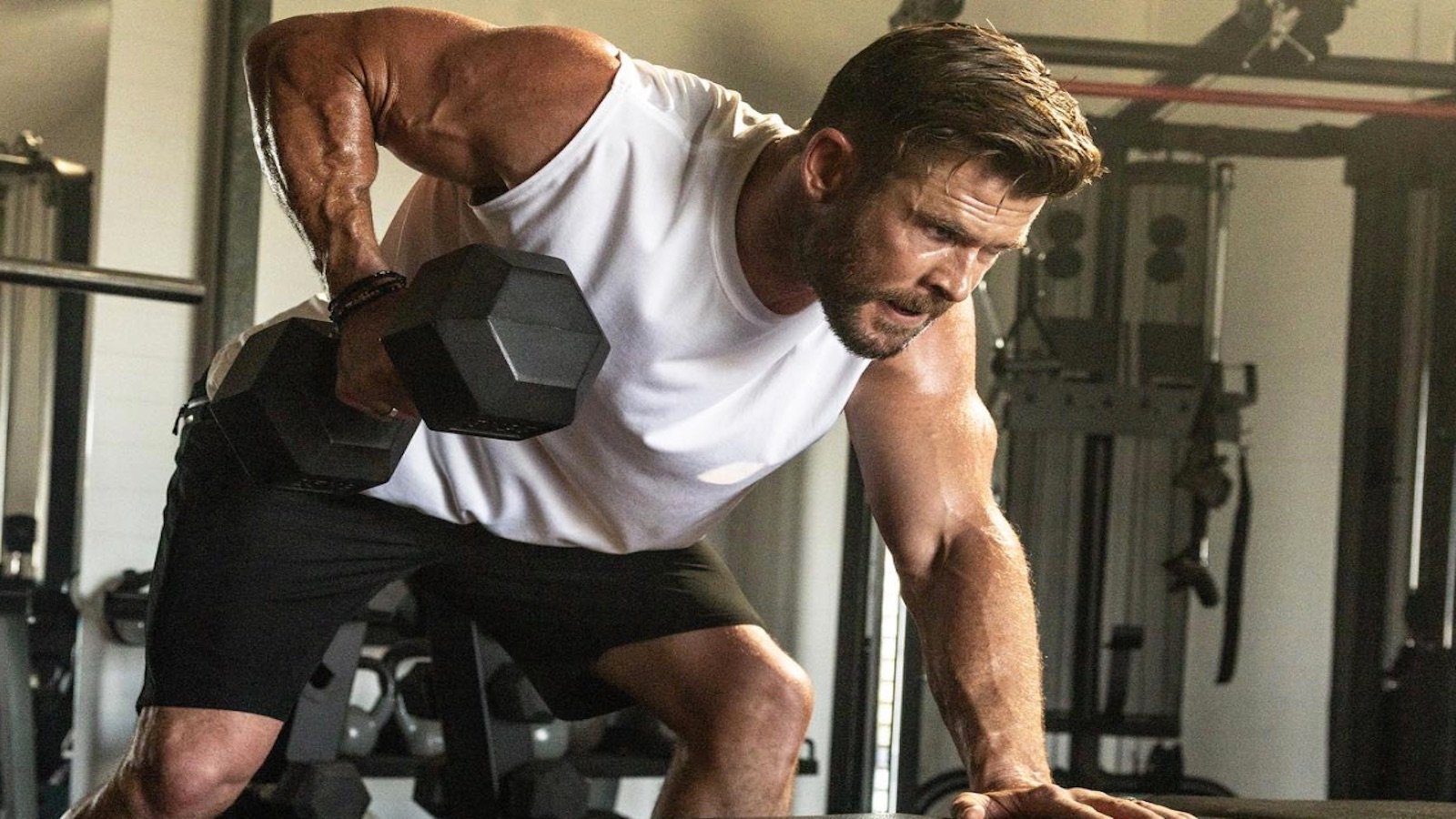 chris-hemsworth-diagrams-a-killer-upper-body-workout-fit-for-an-action-star-–-breaking-muscle