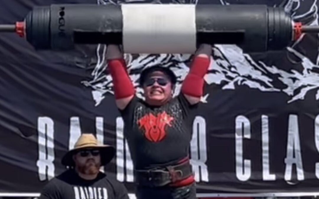 Inez Carrasquillo Sets Log Lift World Record of 145.9 Kilograms (321.6 Pounds) – Breaking Muscle