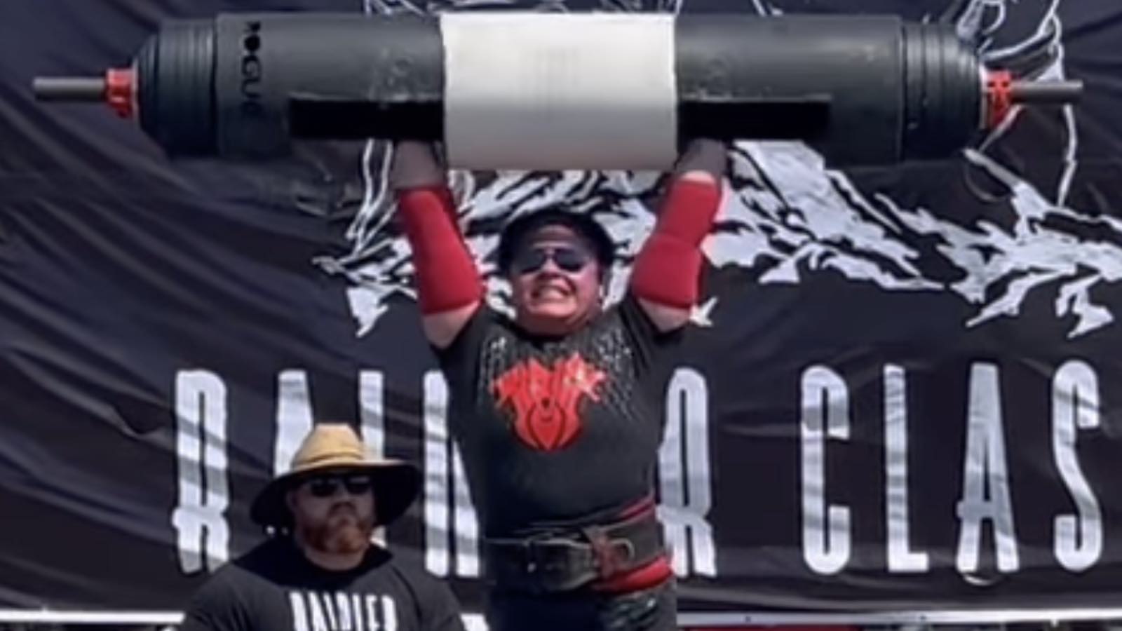 inez-carrasquillo-sets-log-lift-world-record-of-1459-kilograms-(321.6-pounds)-–-breaking-muscle